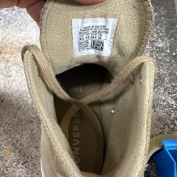 Converse Wmns 9 Chuck Taylor All Star Lift Platform High  Converse CTAS Women’s 8.5 Lift Hi Top Nomad Khaki Suede Sneakers A03250C